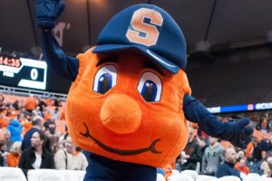 Otto. Tradiciones y Mascotas Syracuse Orange